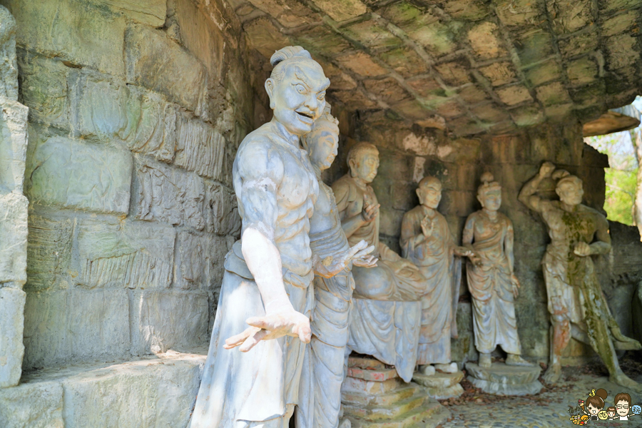 楠西萬佛寺|台南旅遊景點、台版吳哥窟.免費玩樂 台南好玩 親子 踏青 旅遊