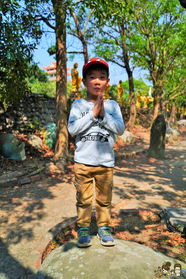 楠西萬佛寺|台南旅遊景點、台版吳哥窟.免費玩樂 台南好玩 親子 踏青 旅遊