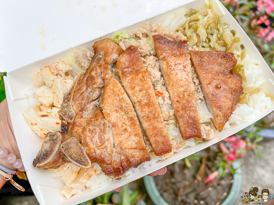 夜上海 排骨飯 雞腿飯 懷舊 便當 苓雅市場 高雄美食 老字號