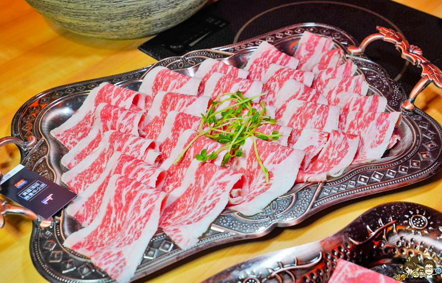 火鍋 花花世界 高雄秘境 美食 鍋物 龍蝦 海鮮 肉食控 巷弄 北高雄美食 聚餐 捷運美食