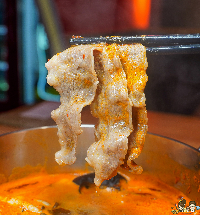 火鍋 花花世界 高雄秘境 美食 鍋物 龍蝦 海鮮 肉食控 巷弄 北高雄美食 聚餐 捷運美食