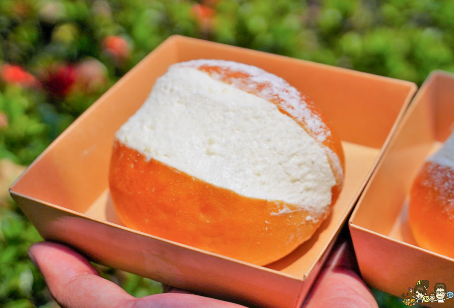 奧瑪 秒殺 羅馬生乳包 肉桂 Maritozzo 排隊美食 搶購 高雄必吃 獨家