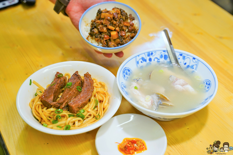 市場美食 牛肉拌麵 我執我執-台灣最強牛肉拌麵、肉燥飯、鮮魚湯 高雄必吃