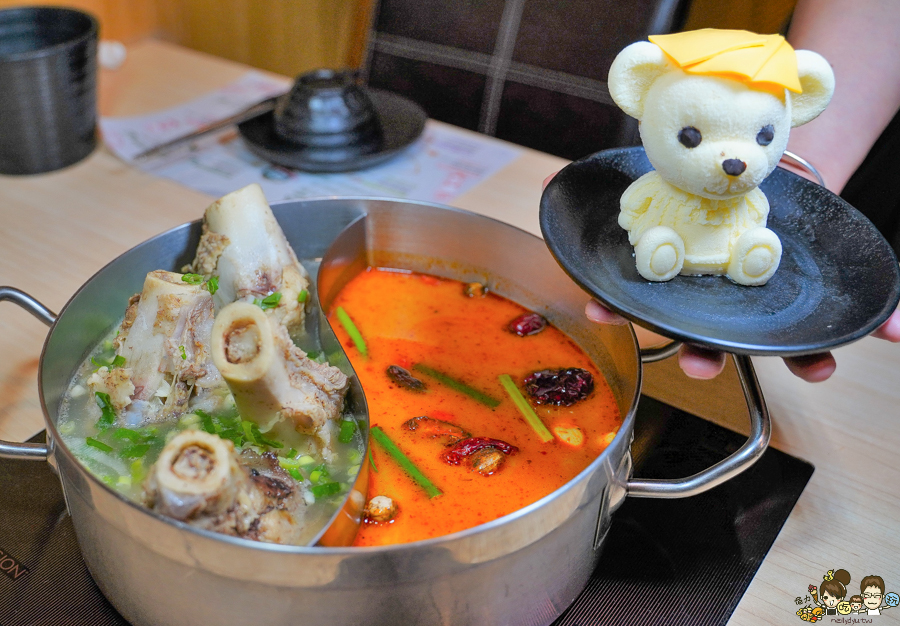 和牛 火鍋 鍋物 吃到飽 肉食控 肉肉控 海鮮 必吃 星野肉肉鍋 高鐵 百貨美食 聚餐 約會 慶生 家庭聚會 