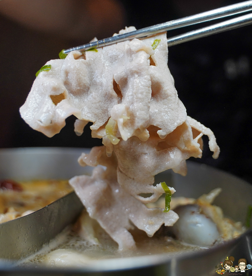 和牛 火鍋 鍋物 吃到飽 肉食控 肉肉控 海鮮 必吃 星野肉肉鍋 高鐵 百貨美食 聚餐 約會 慶生 家庭聚會 