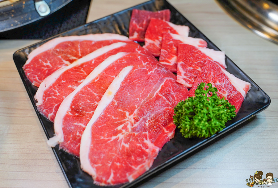 韓式燒烤 韓式燒肉 韓國燒肉 烤肉 聚餐 約會 慶生 團體 吃燒肉 夢時代 燒肉酒屋 吃到飽 韓式炸雞 韓式泡菜