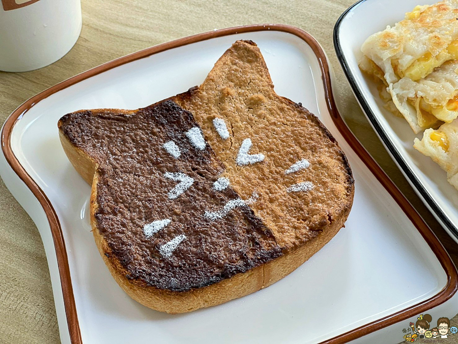 貓咪吐司 蛋餅 麵糊蛋餅 好吃早餐 點秋香 巷弄早餐 排隊早餐 人氣 愛河之心