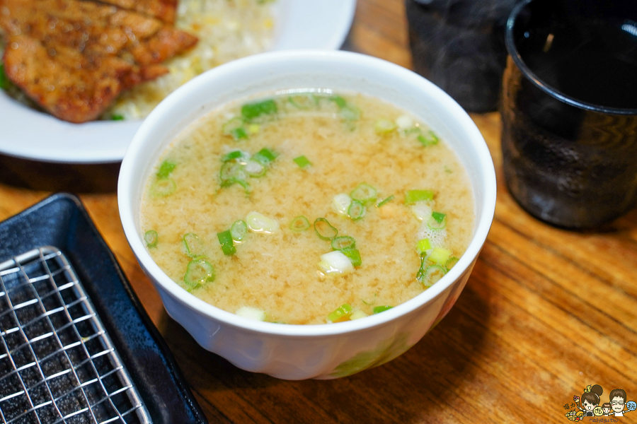 高雄炒飯 好吃炒飯 前鎮美食 炒飯 鍋燒麵 便當 外帶 外送 吉祥家 日式家庭