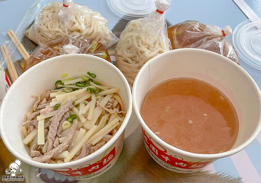 港園 老店 麵食 牛肉麵 肉絲 好吃 滷味 鹽埕必吃 排隊 名店 媒體報導 銘邦