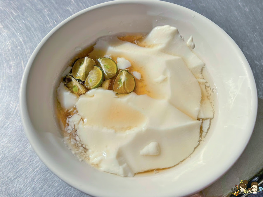 鹽埕美食 老字號 金桔豆花 小吃 老店 傳承 高雄美食 高雄豆花 豆漿
