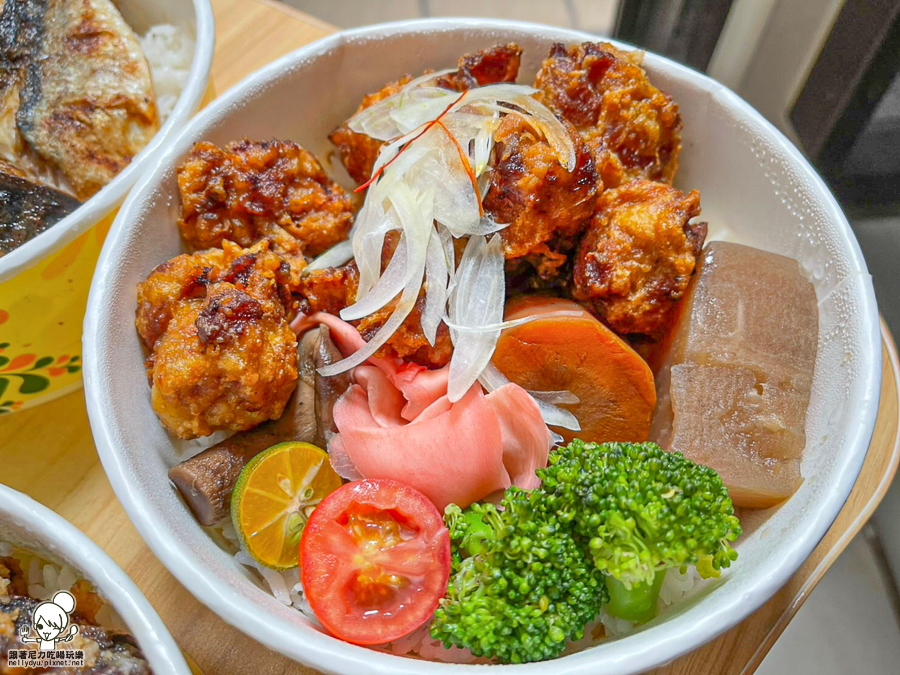 丼飯 必吃 美食 高雄必吃 高雄丼飯 全心丼飯 澎派 外帶 防疫期間 餐盒