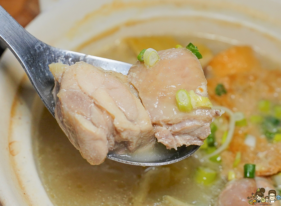 餐盒 外帶美食 外帶餐盒 防疫美食 肉燥飯 麻辣鴨血 恆田手切滷肉飯 高雄美食 巨蛋美食