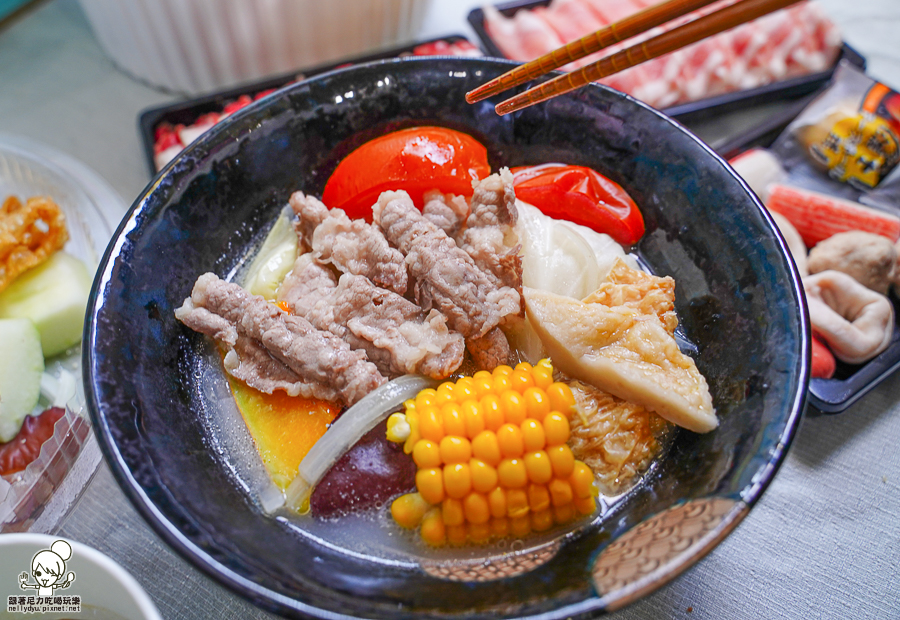 鬥牛士二鍋 火鍋 鍋物外帶 外帶美食 美食 折扣 優惠 下殺 澎派火鍋 海陸 鴛鴦鍋 高雄外帶美食 限時優惠