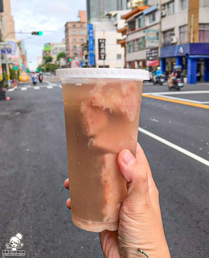 芋頭 冷凍芋 甜湯 綠豆湯 紅茶 古早味 懷舊 老店 阿伯芋頭湯 老饕 在地 高雄