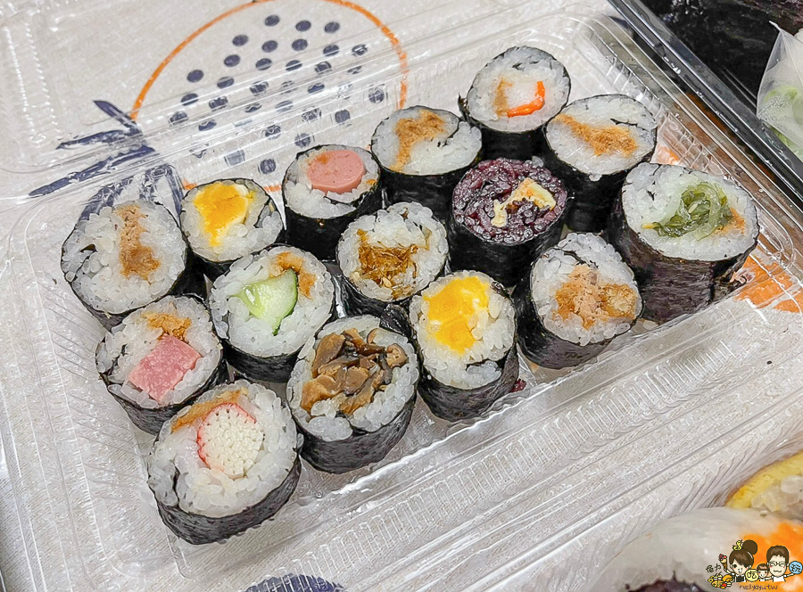 苓雅市場美食 壽司 花壽司 豆皮 好吃 美食 銅板 爽口 高雄美食 親民 