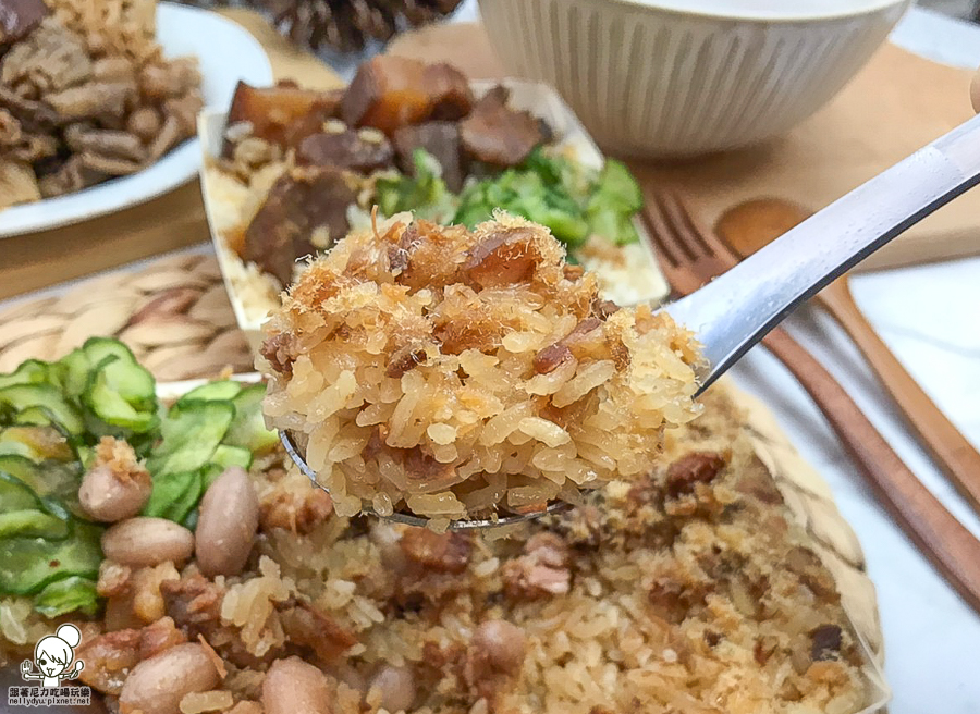 黃家米糕 滷肉飯 四神湯 國民市場 高雄美食 小吃 路邊湯 好吃 夠味 老字號 老店 