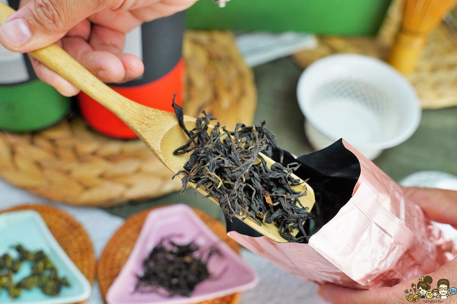 鹽埕美食 伴手禮 好物 必買 甜點 美食 蛋糕 小吃 茶葉 懷舊心旅行‧鹽埕好伴手