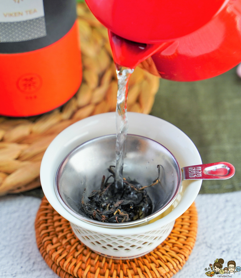 鹽埕美食 伴手禮 好物 必買 甜點 美食 蛋糕 小吃 茶葉 懷舊心旅行‧鹽埕好伴手