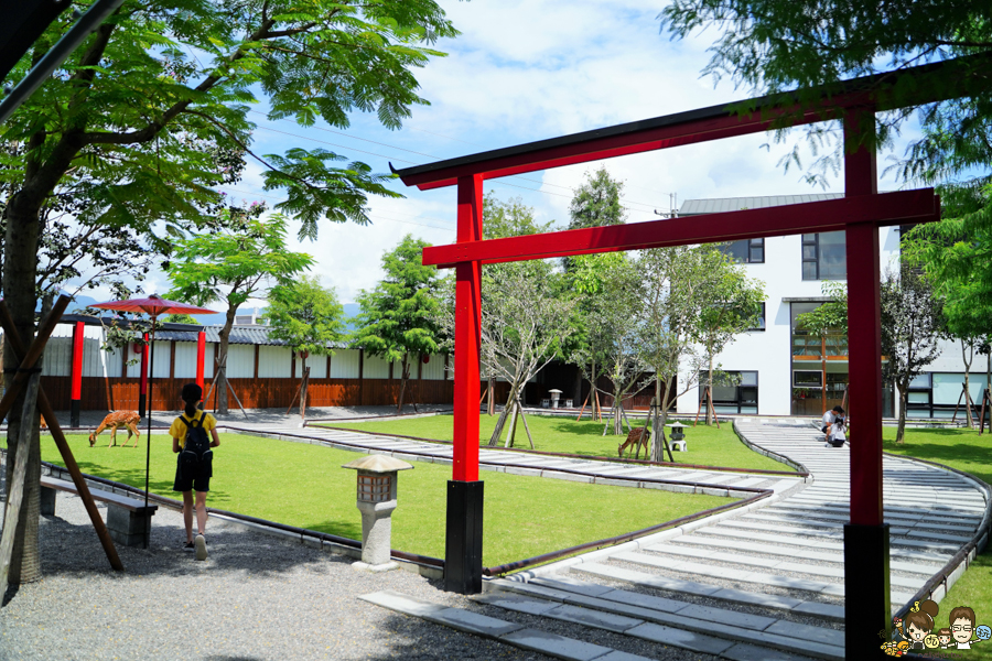 張美阿嬤農場 宜蘭景點 宜蘭旅遊 動物園 水豚君 互動 草泥馬 梅花鹿 餵食