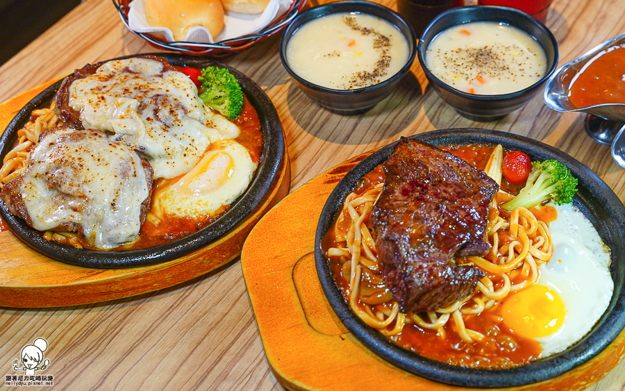 大港牛排 鹽埕牛排 鐵板牛排 排餐 平價 好吃 必吃 高雄美食 大港參貳牛排館、