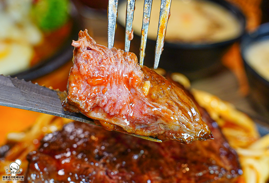 大港牛排 鹽埕牛排 鐵板牛排 排餐 平價 好吃 必吃 高雄美食 大港參貳牛排館、