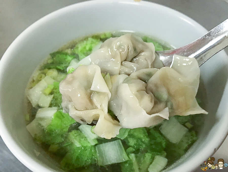 阿雪小吃部 熱炒 炒飯 豬肉湯 哈瑪星 高雄美食 小吃 學生推薦