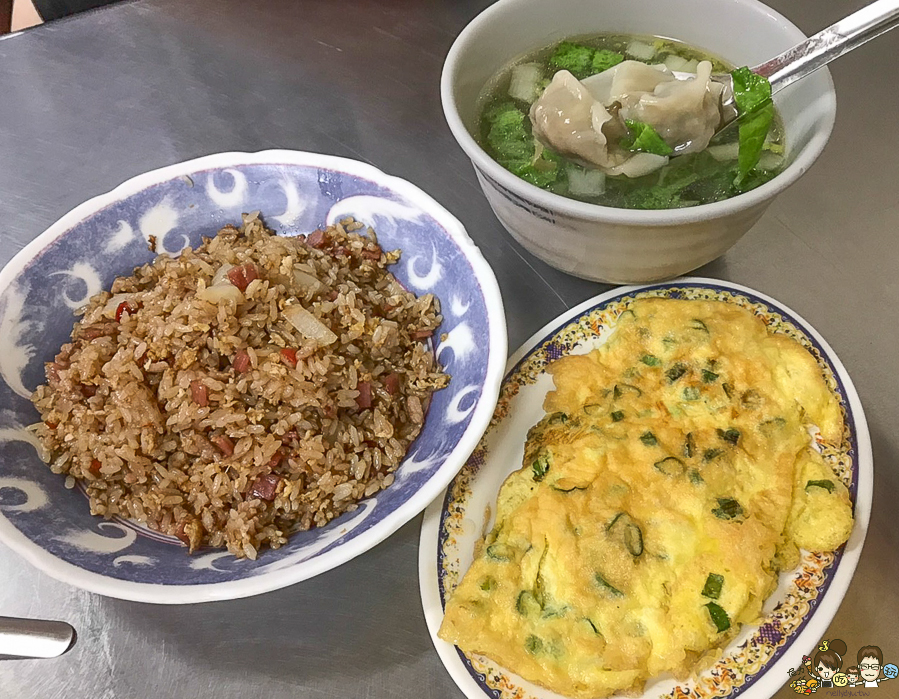 阿雪小吃部 熱炒 炒飯 豬肉湯 哈瑪星 高雄美食 小吃 學生推薦