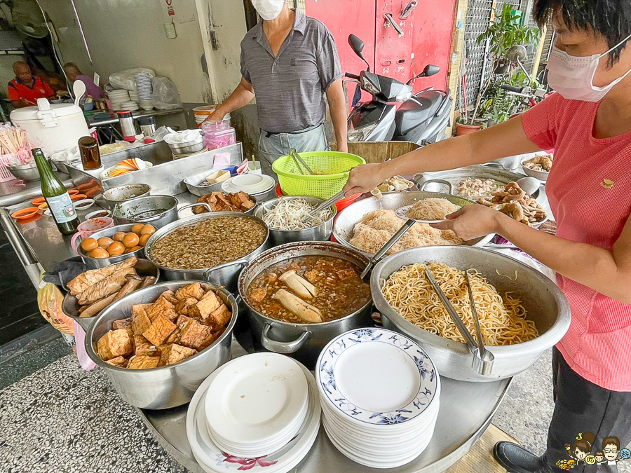 老店 老字號 豬血湯 大腸 米粉 炒麵 好吃 巷弄美食 高雄美食 高雄必吃