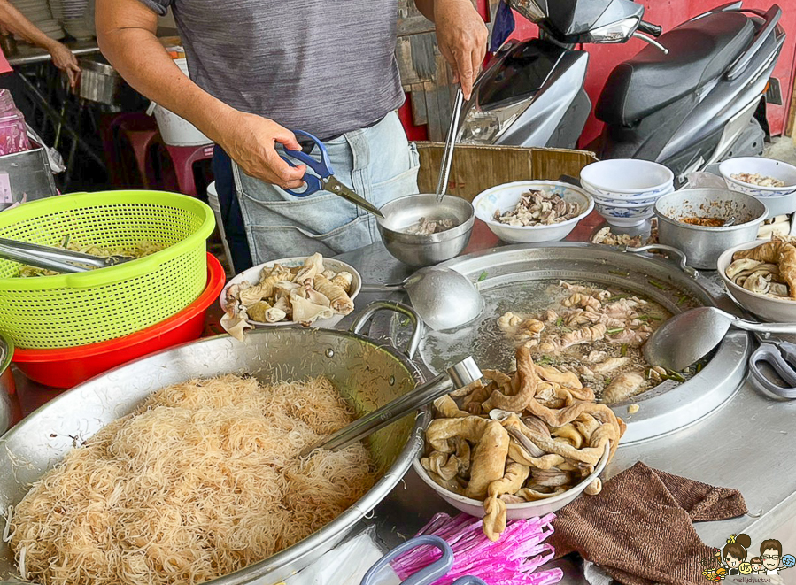 老店 老字號 豬血湯 大腸 米粉 炒麵 好吃 巷弄美食 高雄美食 高雄必吃