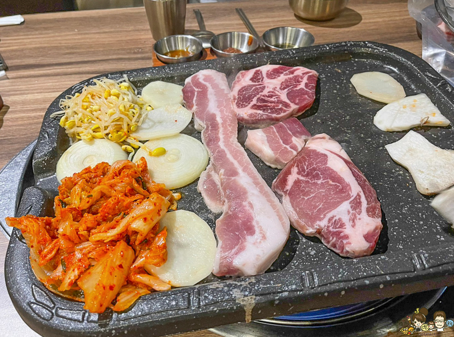 韓式燒肉 水赤床 高雄燒肉 韓國料理 韓式 文山特區 聚餐 家庭聚會 燒肉