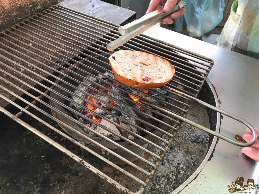 哈瑪星美食 早餐 貝果 碳烤三明治 炭火 阿木的店 必吃 必追