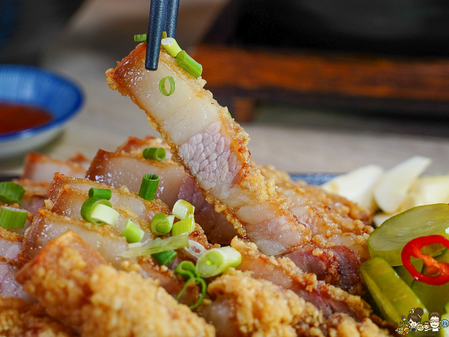 高雄美食 滷肉飯 家常料理 巷弄 必追 好吃 新鮮 手路菜 經典台式 麻辣豆腐