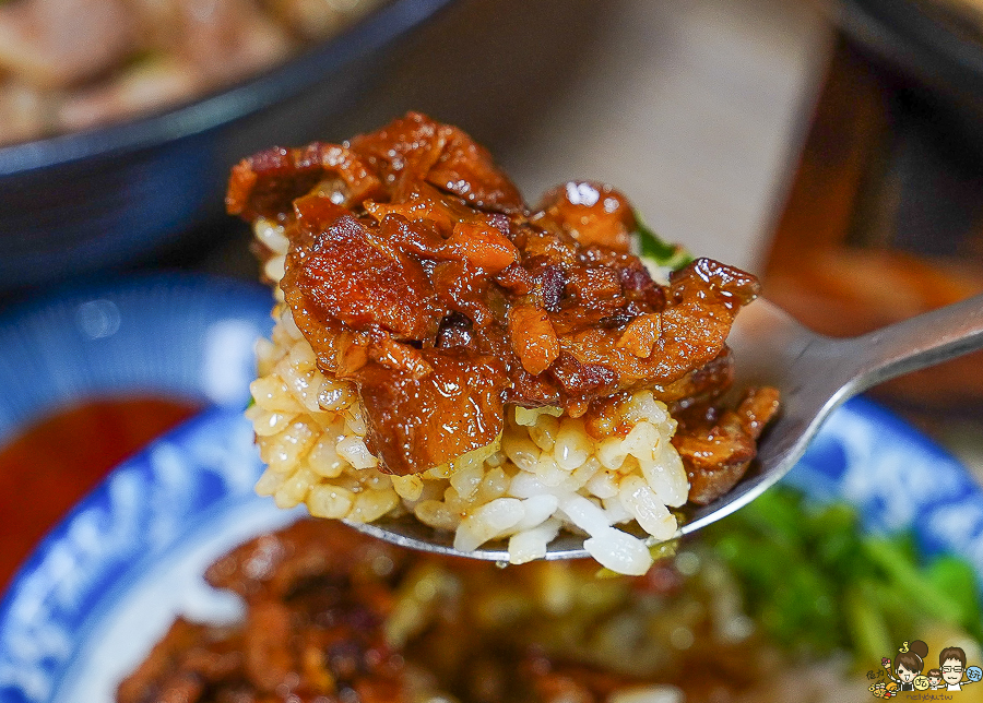 高雄美食 滷肉飯 家常料理 巷弄 必追 好吃 新鮮 手路菜 經典台式 麻辣豆腐