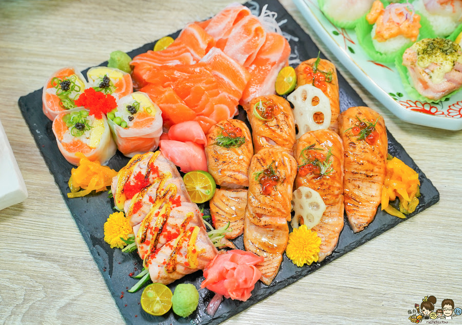 台南 鮭魚 浮誇鮭魚 好吃 鮭魚控 壽司 日式料理 網美 台南美食 最浮誇
