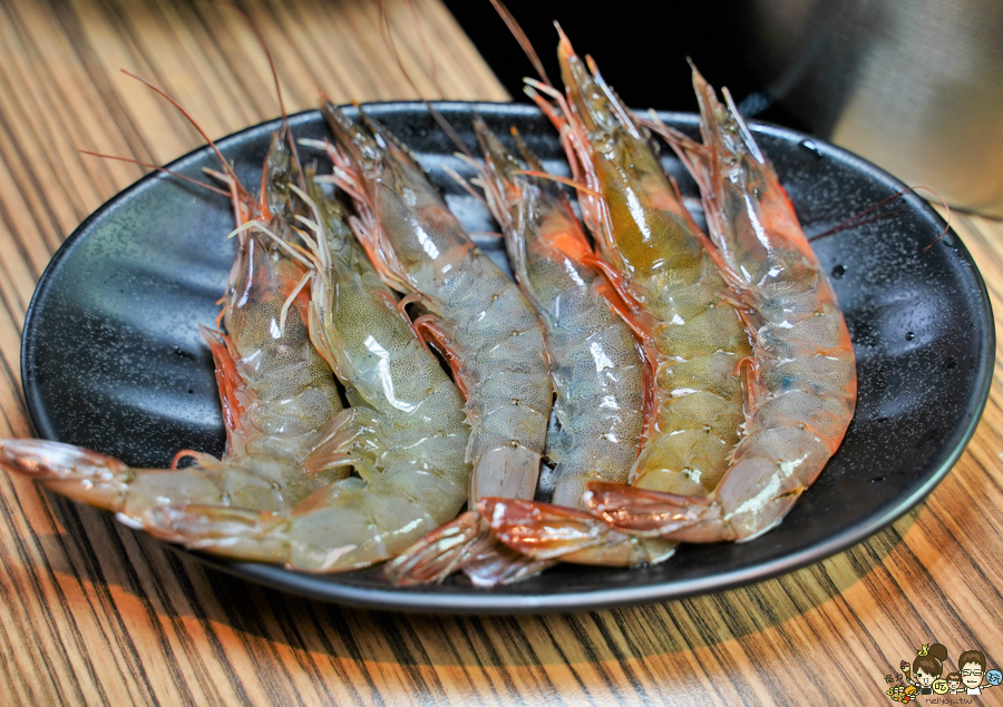 台式火鍋 石頭火鍋 雞鍋 乾鍋美食 伙鍋 必追 家庭聚餐 鼎山美食