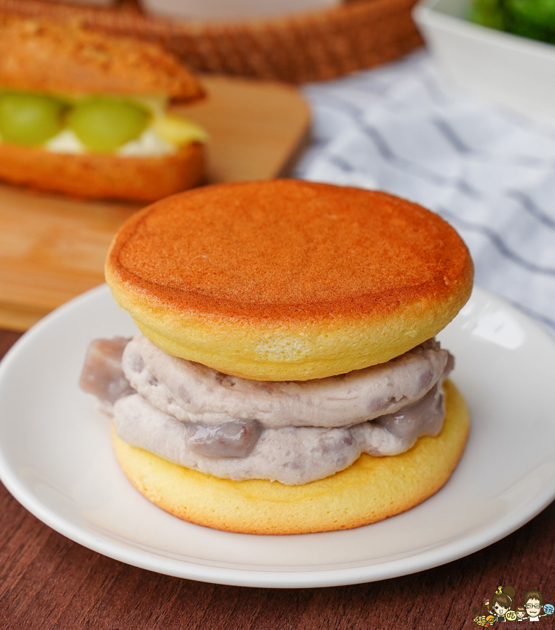 高雄甜點 蛋糕 美食 杰菕甜點 毛巾卷蛋糕 創意 泡芙 叮噹燒 鹽埕美食 甜點控