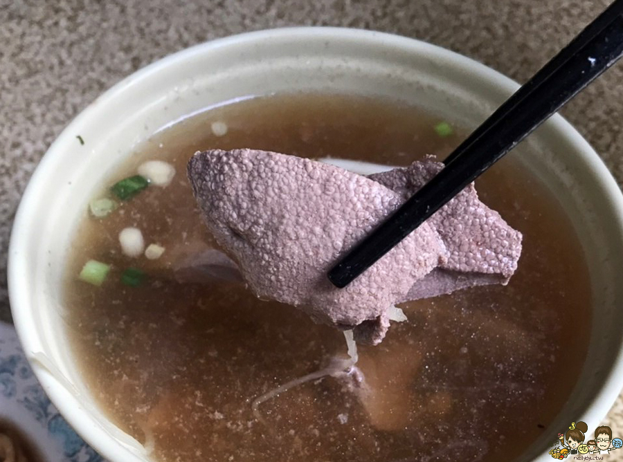 阿婆意麵 學區美食 銅板美食 必吃 意麵 麵食 路邊攤 高雄美食 老店 老字號 必吃