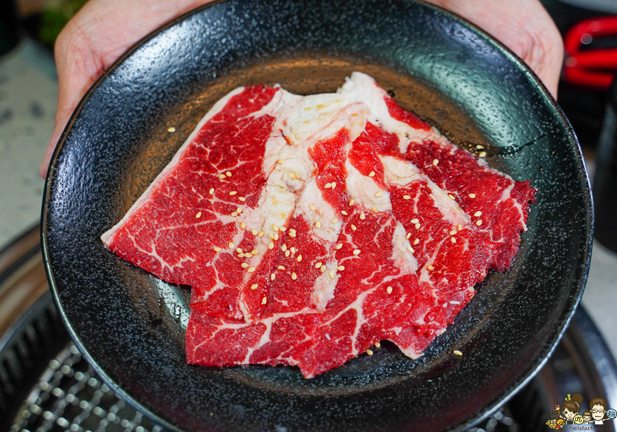 高雄吃到飽 燒肉吃到飽 文山特區美食 聚餐 約會 吃燒肉 小酌 美食 日式燒肉 吃到飽 高雄必吃 