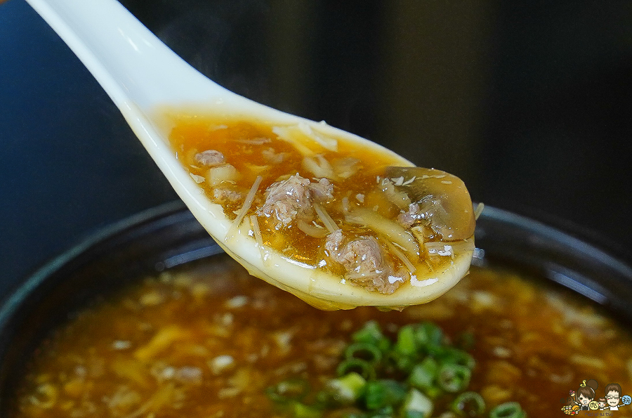 高雄港點 港式美食 蒸籠 撈麵 獨門 特色 平價 吉林夜市 葛萊食味本舖