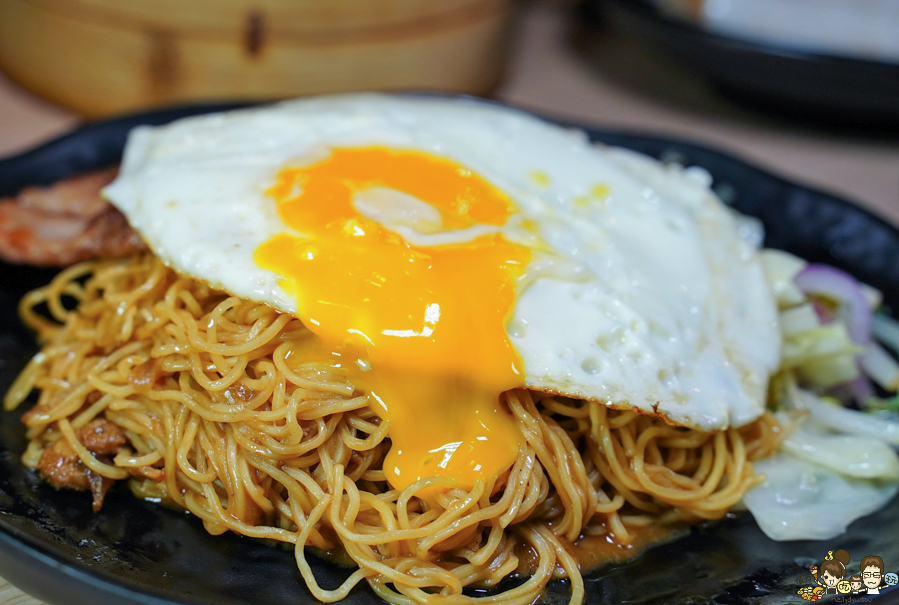 高雄港點 港式美食 蒸籠 撈麵 獨門 特色 平價 吉林夜市 葛萊食味本舖