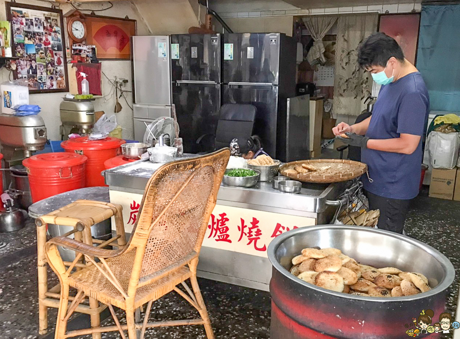 老鄉燒餅 老店 高雄美食 必吃 老字號 傳承 炭烤 燒餅 