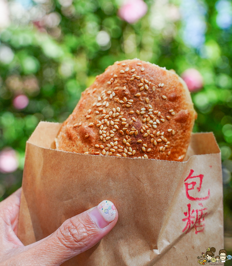 鳳山燒餅 貼壁燒餅 碳烤燒餅 鹹口味 酥餅 必吃 高雄燒餅 美食