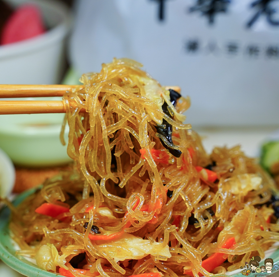 中華老滷 滷味 星級 光華夜市 高雄夜市 排隊美食 必吃 好吃 香酥鴨