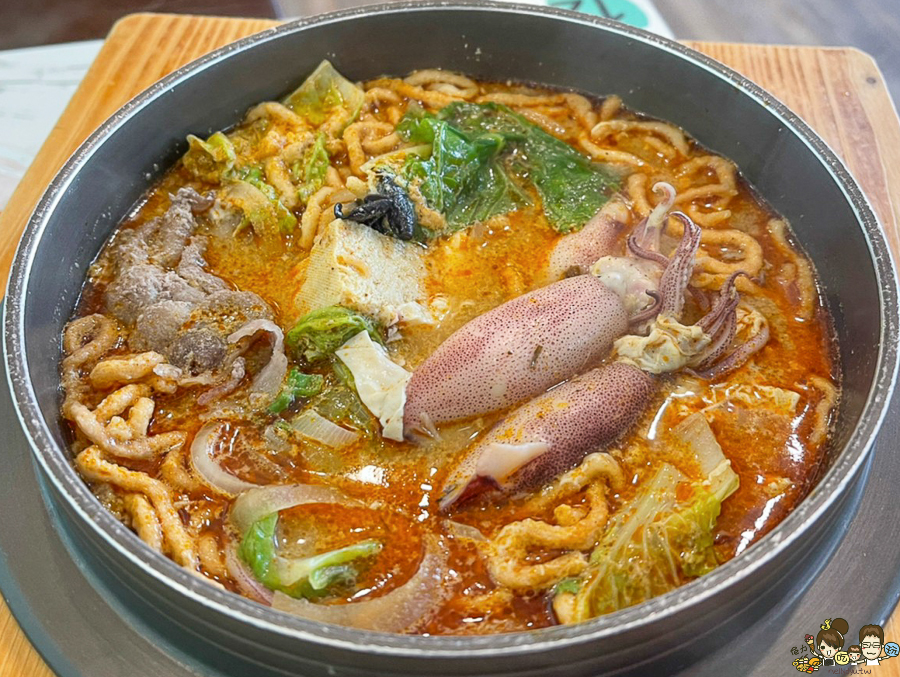 鍋燒意麵 湯頭 鍋物 個人鍋 三民 美食 濃郁 好吃 百元 人氣 聚餐