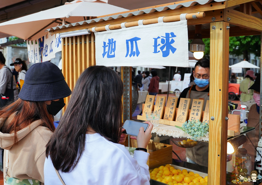 高雄地瓜球 炸物 市集美食 排隊 必吃 好吃 地瓜 小吃 駁二 旅遊