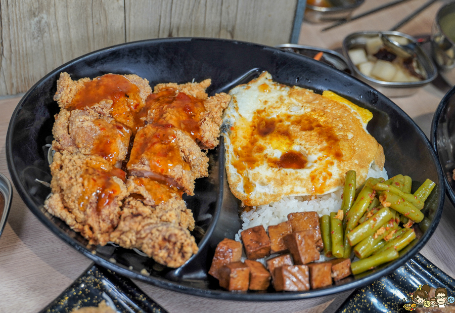 百濟 烤肉飯 夢時代 美食 美食街 親子 套餐 親民 前鎮美食