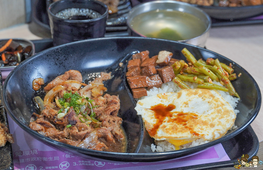 百濟 烤肉飯 夢時代 美食 美食街 親子 套餐 親民 前鎮美食