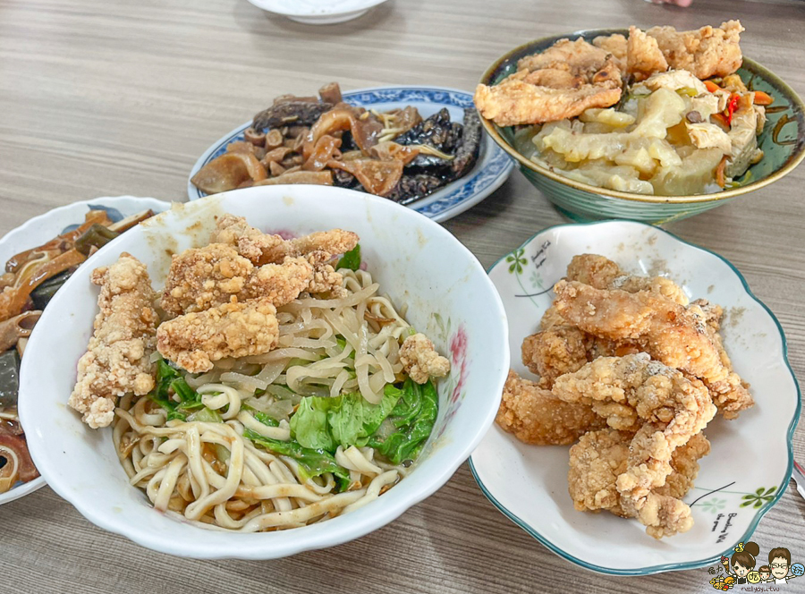 潮州美食 必吃 好吃 屏東 炸肉 麵食 巷弄美食 排隊 超人氣