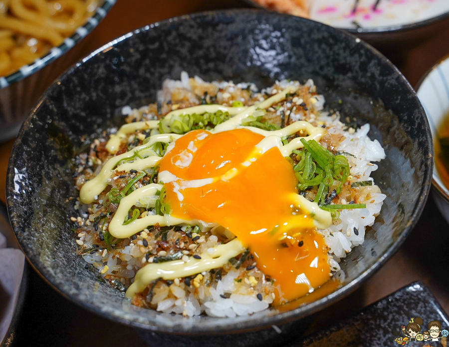 木蘭咖哩 日式 炸物 美食 巷弄 高雄咖哩 高雄美食 必吃 好吃 外帶 