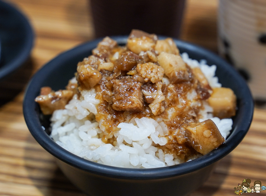 個人鍋 百元鍋物 火鍋 聚餐 約會 吃到飽 高雄美食 學區每食